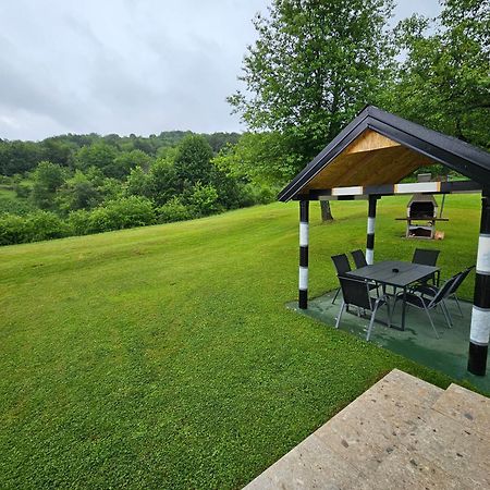 Apartman Mile - Holiday House Smoljanac Extérieur photo